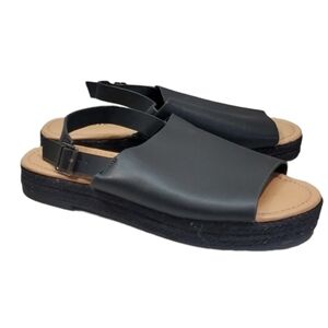 NEW Torrid Women Comfort Platform Sandals shoes sz 9W Wide